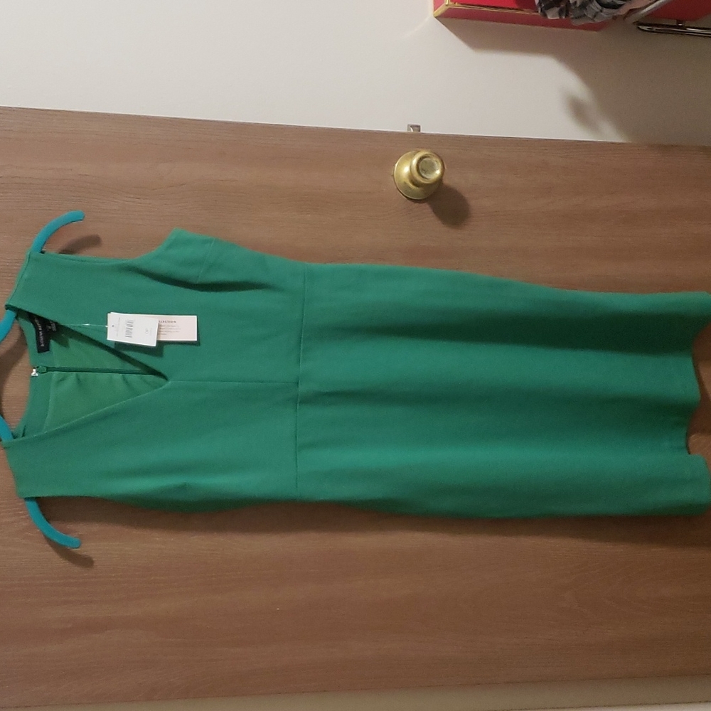 Green fitted dress